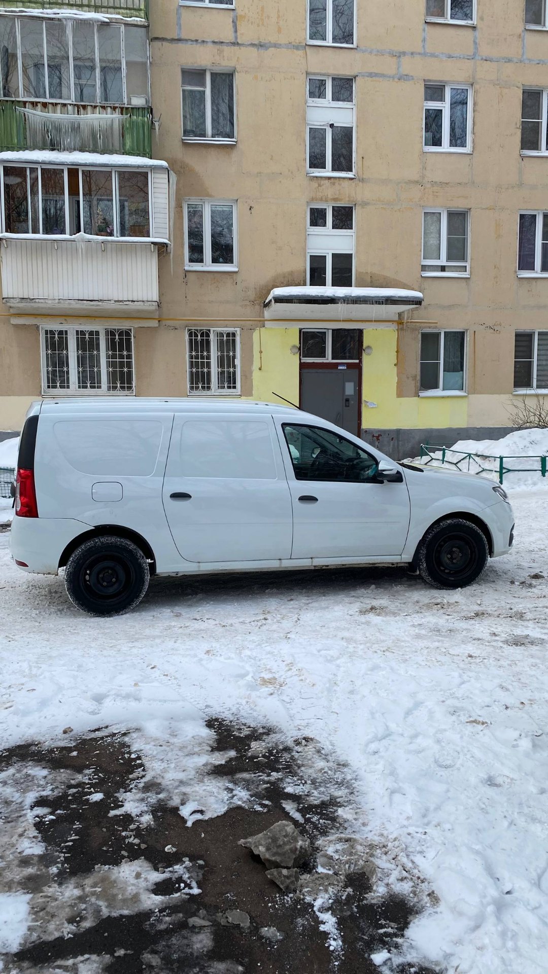 На точке загрузки